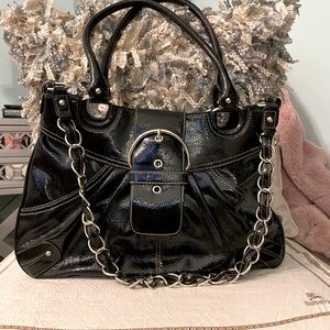 JRT RESERVED. ⭐3/21 BIG Black Purse, shiny